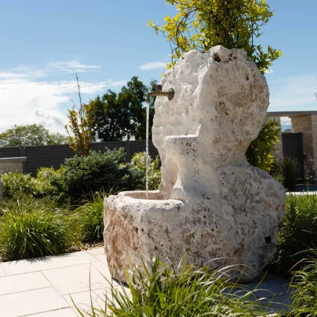 Edilbloc Fontana da giardino in travertino naturale