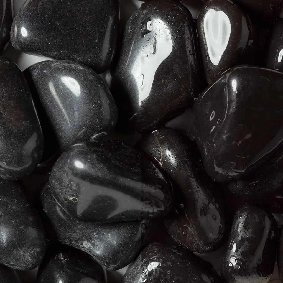 Edilbloc Ciottolo Nero lucido pietra nero intenso da esterno